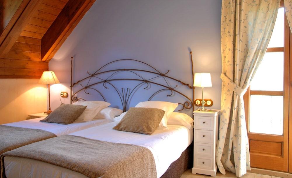Hotel Selba d'Ansils Benasque Extérieur photo